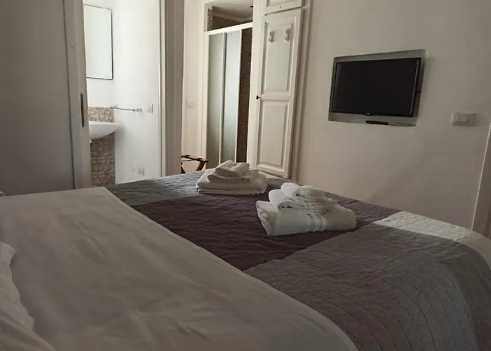 B&B Five Rooms Syracuse